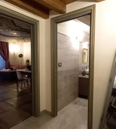 Апартаменты Maison Croix De *