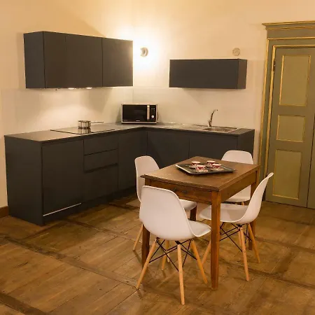 Апартаменты Maison Croix De Аоста