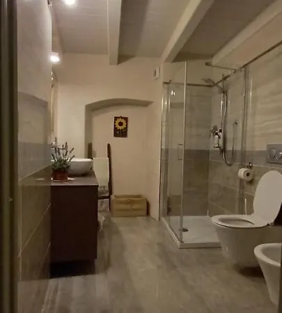 Maison Croix De * أَويستا